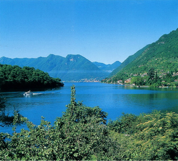 Озеро Комо фото